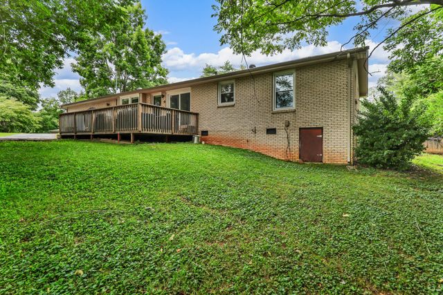 573 Chesterfield Dr, Clarksville, TN 37043