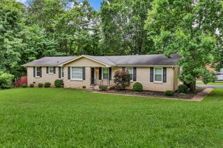 573 Chesterfield Dr, Clarksville, TN 37043