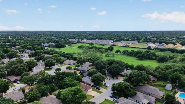5608 Autumn Wheat Trail, Arlington, TX 76017