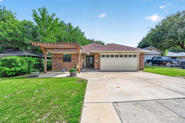 5608 Autumn Wheat Trail, Arlington, TX 76017