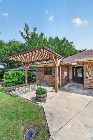5608 Autumn Wheat Trail, Arlington, TX 76017