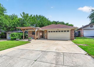 5608 Autumn Wheat Trail, Arlington, TX 76017