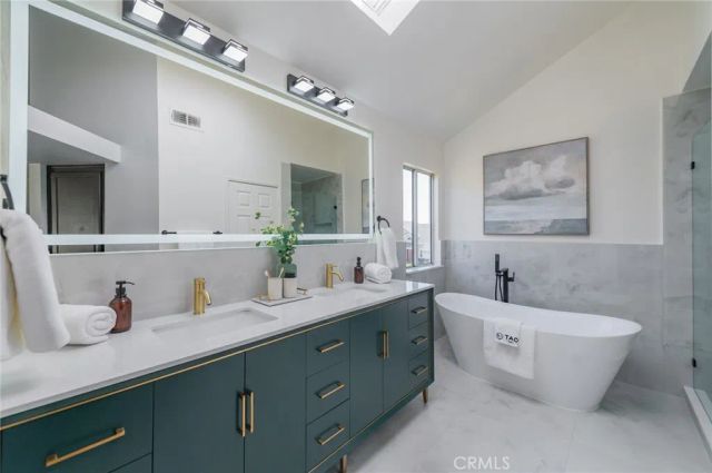 1435 Highpoint, Upland, CA 91784