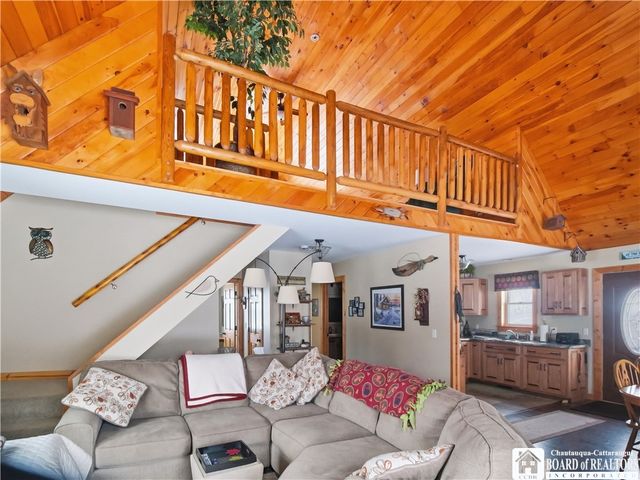 7497 Hall Road, Charlotte, NY 14718