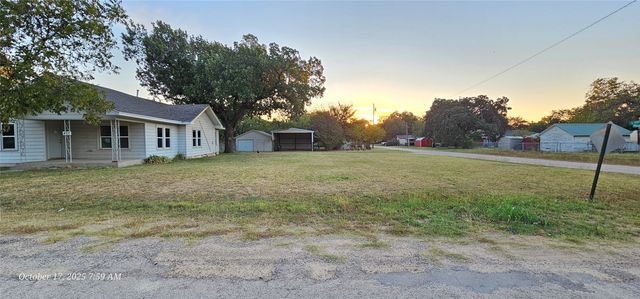 407 Pecan Street, Clyde, TX 79510