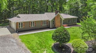 1556 Stanley Lucia Road, Mount Holly, NC 28120