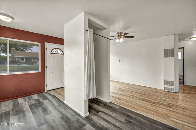 908 12th Street, Sparks, NV 89431