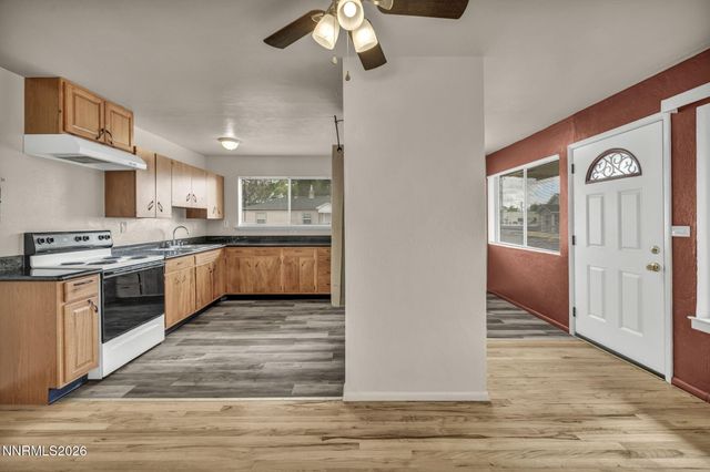 908 12th Street, Sparks, NV 89431