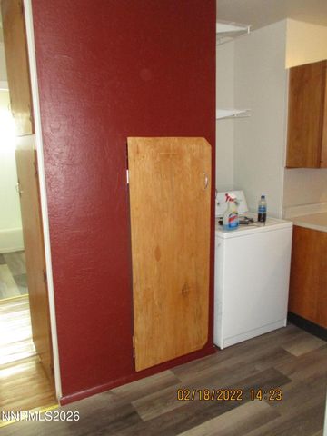 908 12th Street, Sparks, NV 89431