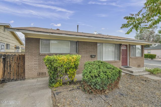 908 12th Street, Sparks, NV 89431