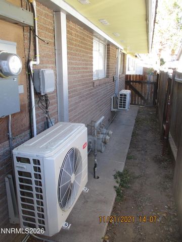 908 12th Street, Sparks, NV 89431