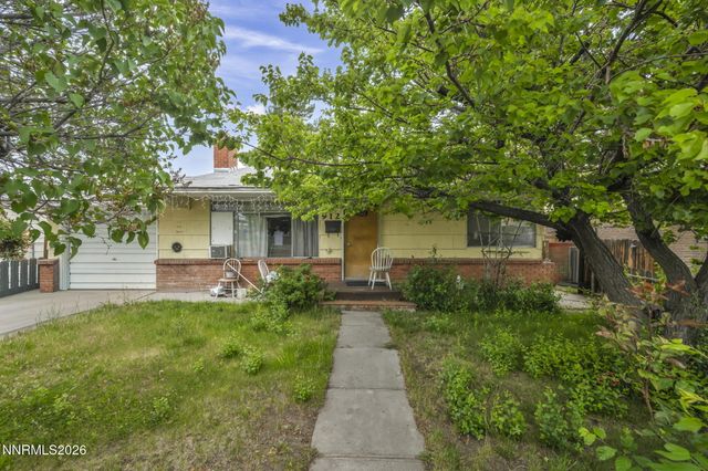 908 12th Street, Sparks, NV 89431