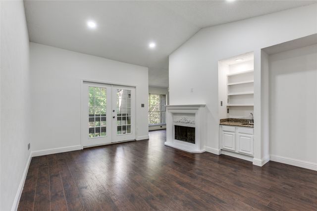 9801 Royal Lane 806, Dallas, TX 75231