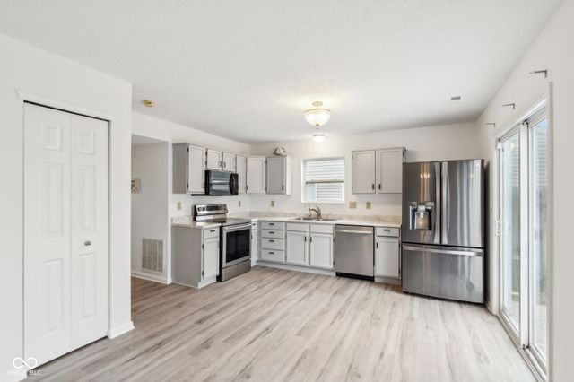 5344 Arbor Creek Drive, Indianapolis, IN 46254