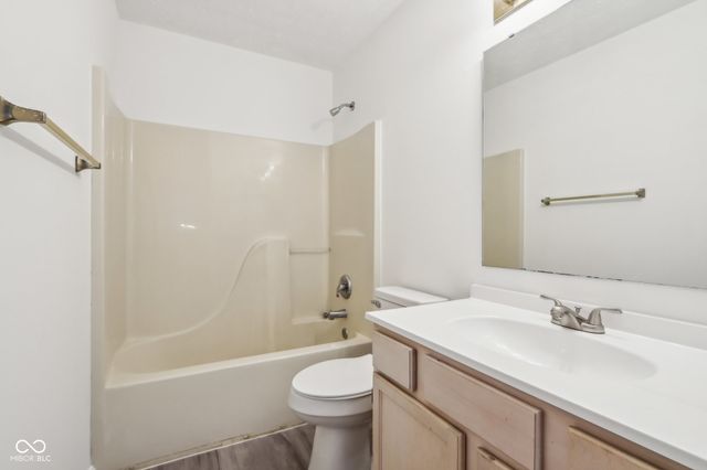 5344 Arbor Creek Drive, Indianapolis, IN 46254