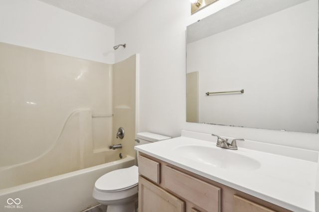 5344 Arbor Creek Drive, Indianapolis, IN 46254