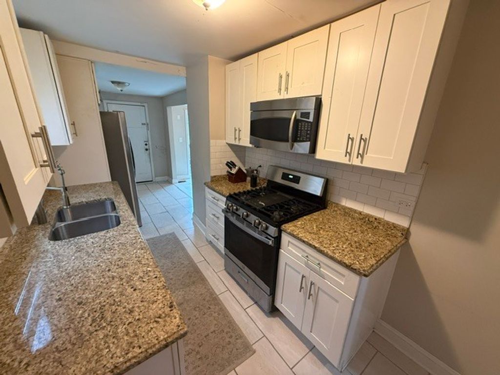 1939 Hartrey Avenue, Evanston, IL 60201 — photo 4