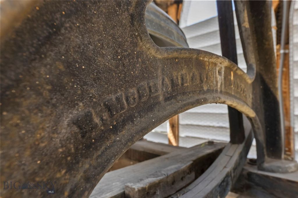 236 S 3rd Street, Livingston, MT 59047 photo 13