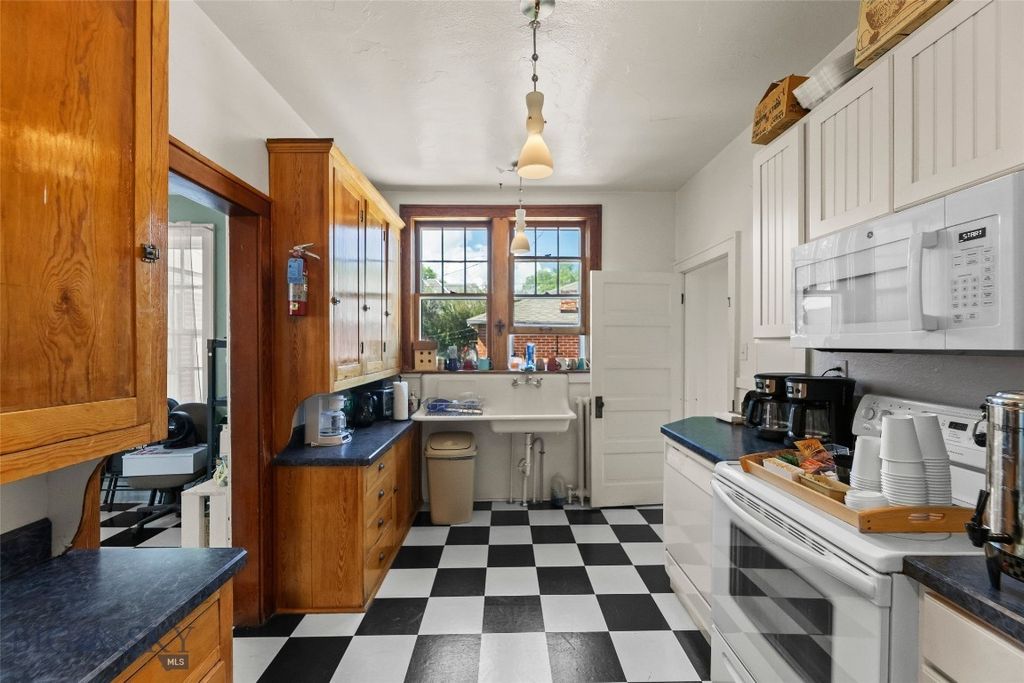 236 S 3rd Street, Livingston, MT 59047 photo 81