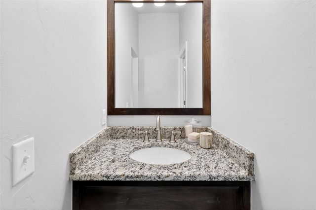 15917 Foxtail Trail, Edmond, OK 73013