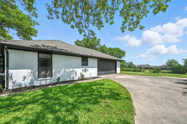 3309 Larkin Lane, Rowlett, TX 75089