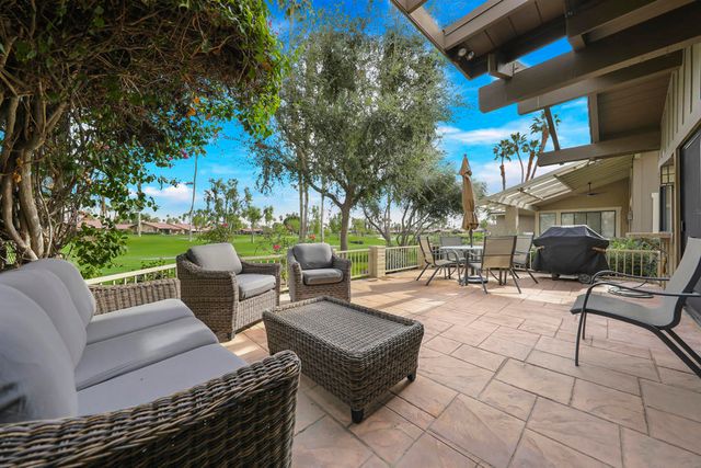 58 Lookout Drive, Palm Desert, CA 92211