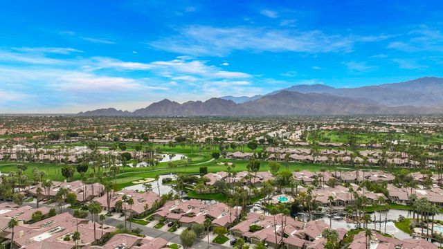 58 Lookout Drive, Palm Desert, CA 92211