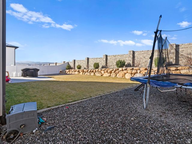 2191 N ELDERBERRY DR, Saratoga Springs, UT 84045