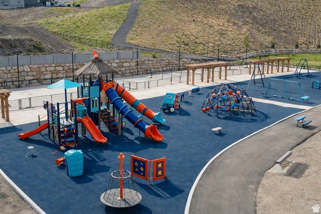 2191 N ELDERBERRY DR, Saratoga Springs, UT 84045