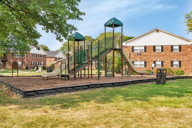 15 Briar Street 05, Glen Ellyn, IL 60137