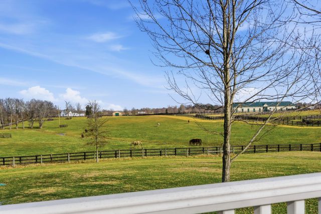 5770 Stewart Road, Lexington, KY 40516