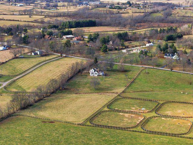 5770 Stewart Road, Lexington, KY 40516