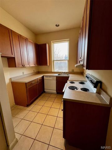 2307 S 10th Street, St Louis, MO 63104