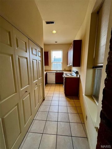 2307 S 10th Street, St Louis, MO 63104