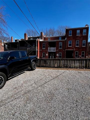 2307 S 10th Street, St Louis, MO 63104