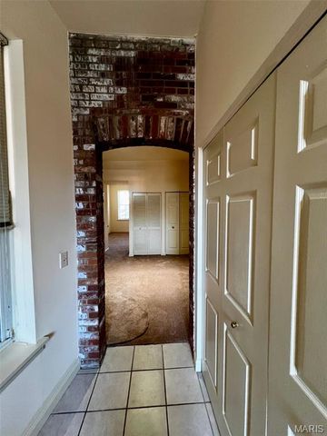 2307 S 10th Street, St Louis, MO 63104