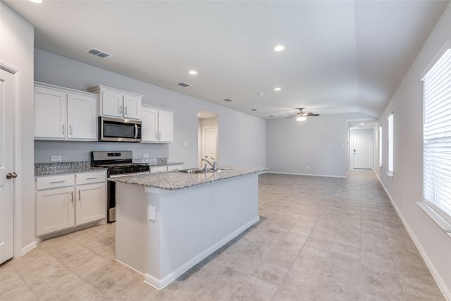 162 Greengate Drive, Boyd, TX 76023