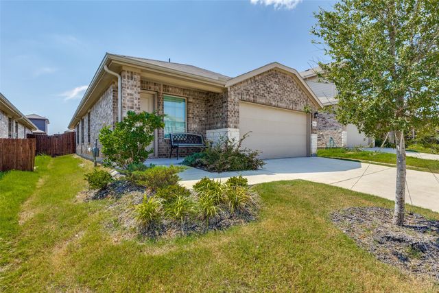 162 Greengate Drive, Boyd, TX 76023