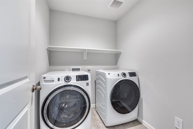 162 Greengate Drive, Boyd, TX 76023