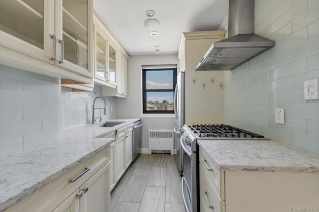 20106 Rocky Hill Road 6G2, Bayside, NY 11361