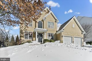 2932 AVEBURY STONE CIR, Downingtown, PA 19335