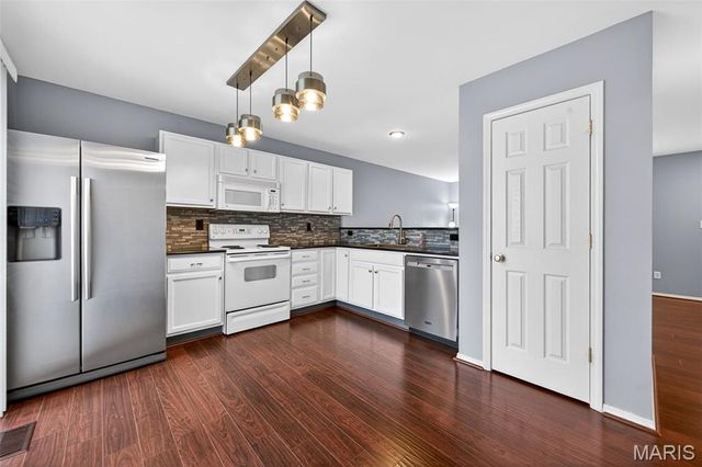 7735 Boardwalk Tower Circle, O'fallon, MO 63368