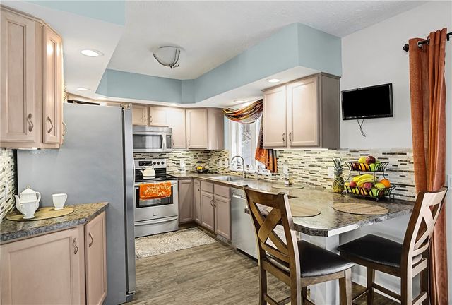 310 Willow Creek Lane, Irondequoit, NY 14622