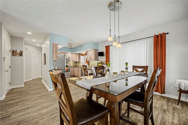 310 Willow Creek Lane, Irondequoit, NY 14622