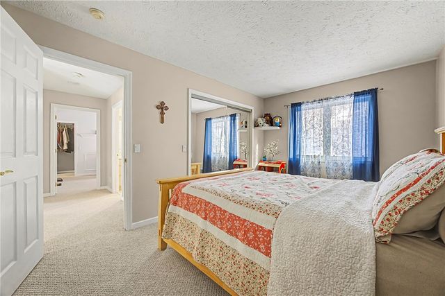 310 Willow Creek Lane, Irondequoit, NY 14622