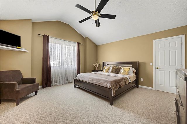 310 Willow Creek Lane, Irondequoit, NY 14622