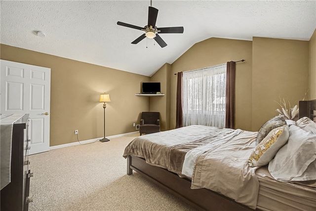 310 Willow Creek Lane, Irondequoit, NY 14622