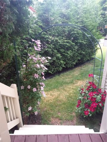 310 Willow Creek Lane, Irondequoit, NY 14622