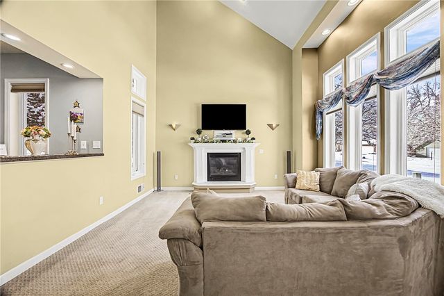 310 Willow Creek Lane, Irondequoit, NY 14622