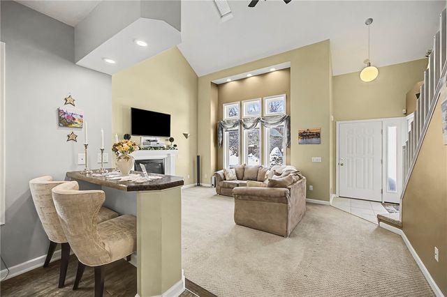 310 Willow Creek Lane, Irondequoit, NY 14622